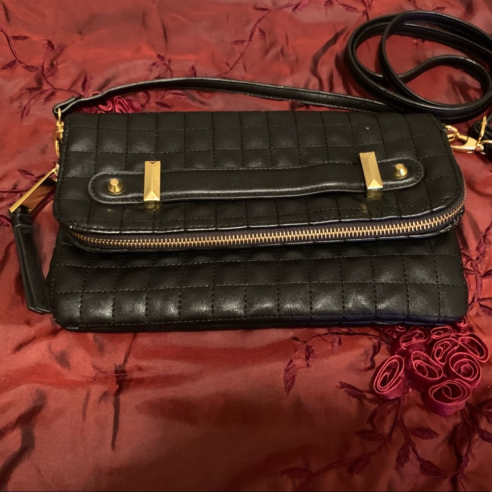 Jessica Simpson Scrap Black & Gold Fold Over Clutch-like Bag-Cute!